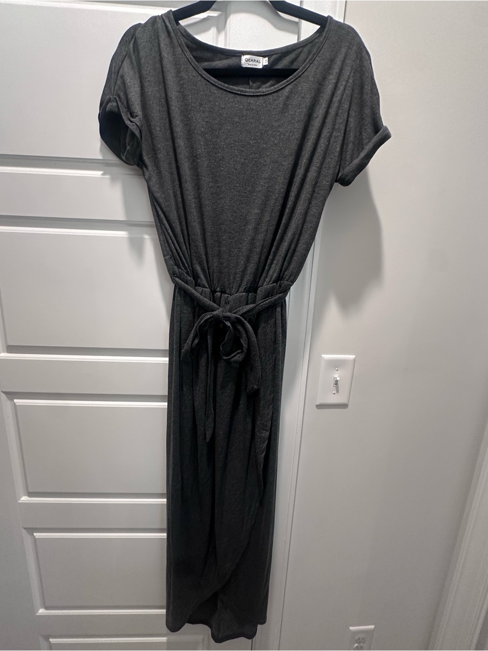 Qearal Charcoal Tie-Waist Midi Dress